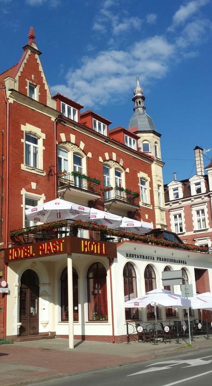 Hotel Piast Slupsk Exterior photo